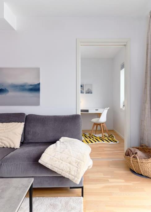 Bergen'S Finest: Sleek Oasis With Two Bedroom Exterior photo